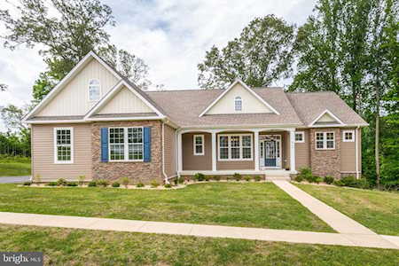212 Dismondy Dr Huntingtown, MD 20639