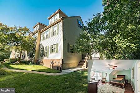 6501 Buskin Ln Glen Burnie, MD 21060