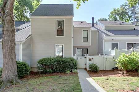 2625 Meadowlawn Dr SE Marietta, GA 30067