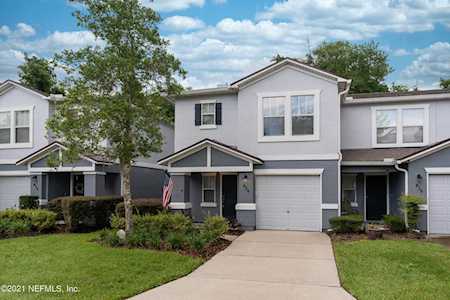 828 Black Cherry Dr St Johns, FL 32259
