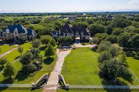 5312 Hidden Valley Court Mansfield, TX 76063