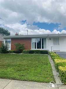 13712 Peach Southgate, MI 48195
