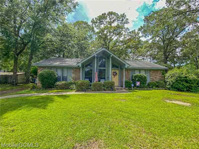110 La Bonne DRIVE Saraland, AL 36571