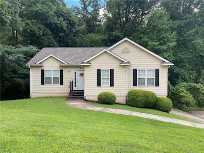 175 Hearth Way Fairburn, GA 30213