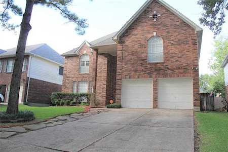 4702 Orkney Dr Missouri City, TX 77459