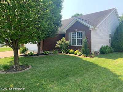 1019 Station Pointe Ln Simpsonville, KY 40067