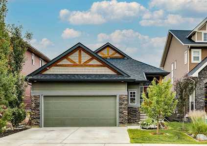 57 Ravenskirk Close SE Airdrie, AB T4A 0S9