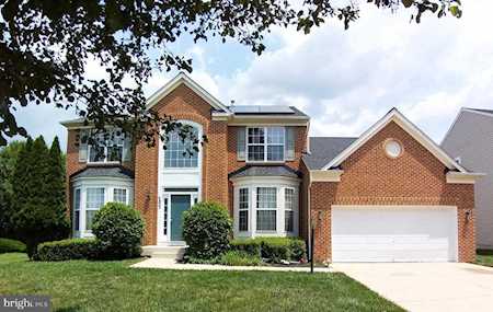 4805 Tylers Hope Dr Bowie, MD 20720