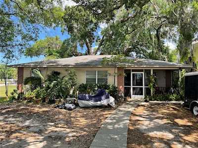 712 Riverside Dr Palmetto, FL 34221