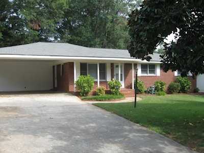 3717 Debbie Ln Powder Springs, GA 30127