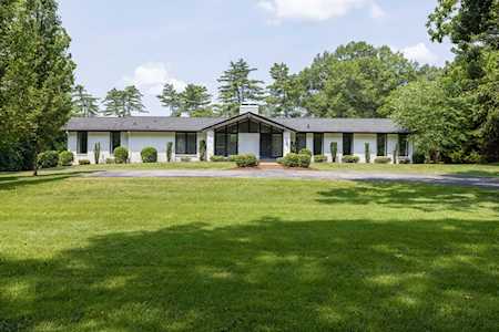 6018 Bresslyn Rd Nashville, TN 37205
