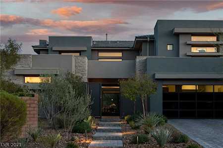 15 Coralwood Dr Las Vegas, NV 89135