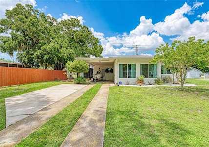 737 Cypress Ave Venice, FL 34285