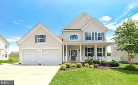 24541 Broad Creek Dr Hollywood, MD 20636