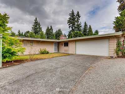 16436 Lake Hills Blvd Bellevue, WA 98008