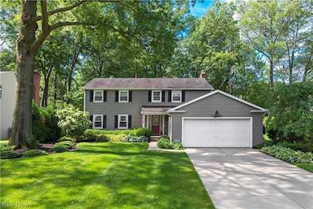 29411 Lincoln Rd Bay Village, OH 44140