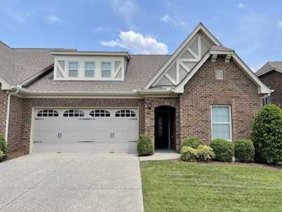 1015 Prestwick Ln Gallatin, TN 37066