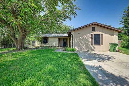 3712 Lindsey Court Arlington, TX 76015