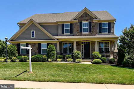24534 Fishermans Pond Ct Aldie, VA 20105