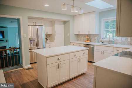 6350 Meadowland Dr Dunkirk, MD 20754