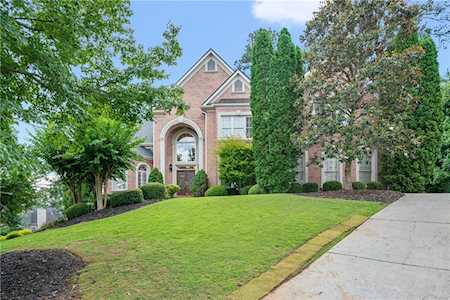 245 Woodscape Ct Alpharetta, GA 30022