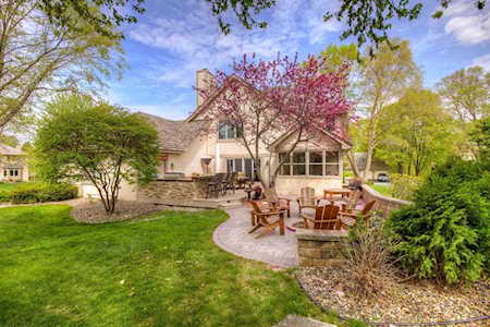 11701 Tanglewood Drive Eden Prairie, MN 55347