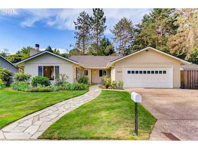 18260 Indian Creek Dr Lake Oswego, OR 97035