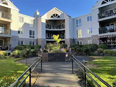 15530 NE Knott St #28 Portland, OR 97230