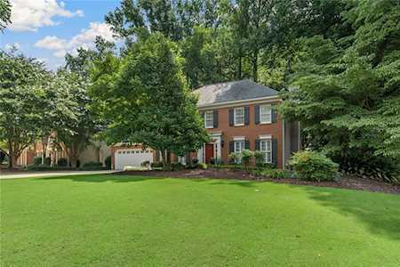 11145 Wilshire Chase Dr Johns Creek, GA 30097