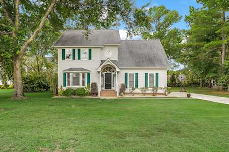 1513 Sterling Oaks Dr Moncks Corner, SC 29461