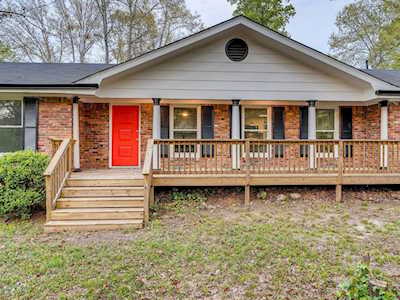 518 Dorsey Circle SW Lilburn, GA 30047