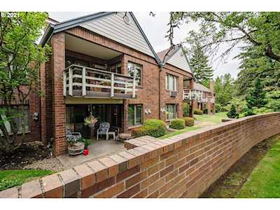 14905 NE Sacramento St #3 Portland, OR 97230