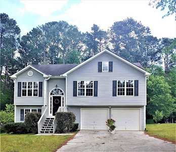 2813 Berry Drive Powder Springs, GA 30127