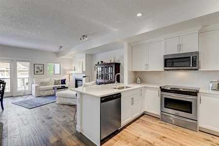 101 Cougar Ridge Landing SW Calgary, AB T3H 0X8