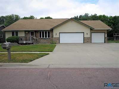 813 S Parkview Blvd Brandon, SD 57005