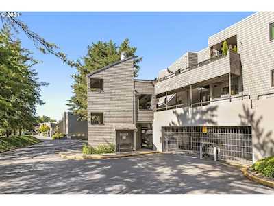 5858 S Riveridge Ln #34F Portland, OR 97239