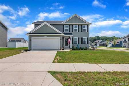 3008 Ivy Wood Circle Howell Twp, MI 48855