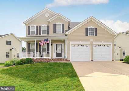 24694 Broad Creek Dr Hollywood, MD 20636
