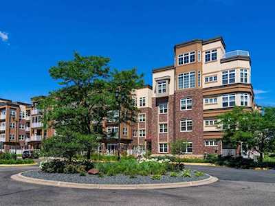 2550 38th Avenue NE #214 Saint Anthony, MN 55421