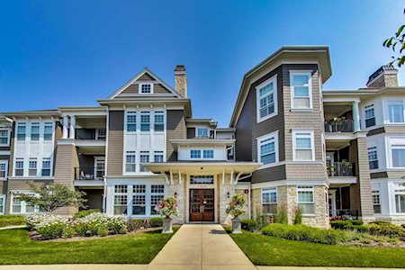 7 E Kennedy Ln #207 Hinsdale, IL 60521