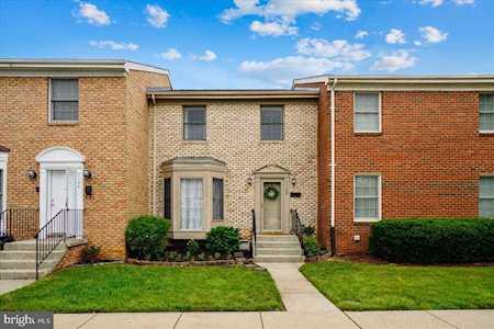 1122 Jeffrey Dr Crofton, MD 21114
