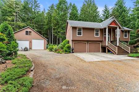 10674 Fairview Blvd SW Port Orchard, WA 98367