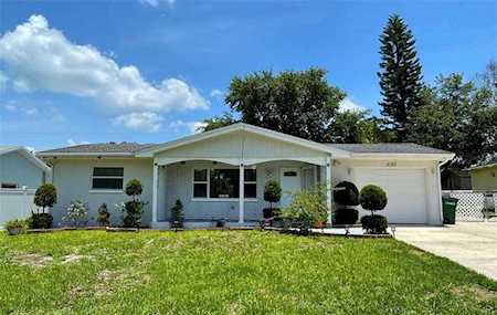 2120 Morningside Dr Safety Harbor, FL 34695
