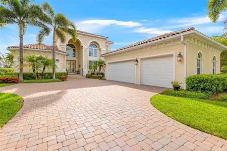 612 Monterey Blvd NE St. Petersburg, FL 33704