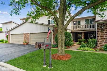 19W234 Ginger Brook Dr Oak Brook, IL 60523