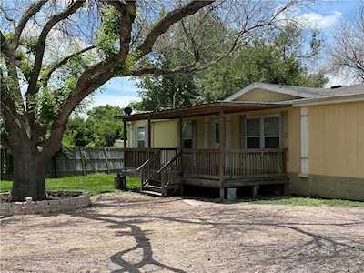 159 Lakeside CIR Del Valle, TX 78617