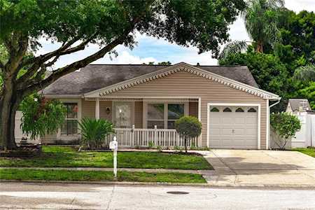 2760 Kavalier Dr Palm Harbor, FL 34684