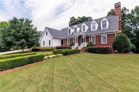 5580 Point West Dr Oakwood, GA 30566