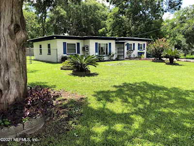 8134 White Plains Rd Jacksonville, FL 32208
