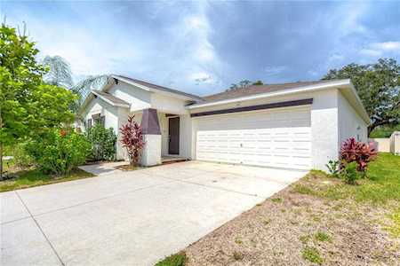 10262 Strawberry Tetra Dr Riverview, FL 33578